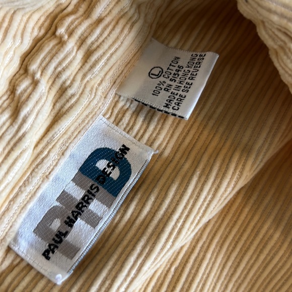 Vintage pastel yellow corduroy button up collared shirt - Picture 3 of 6